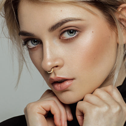 Solid Gold Star Set 8 Diamonds Hexagon Clicker Hoop