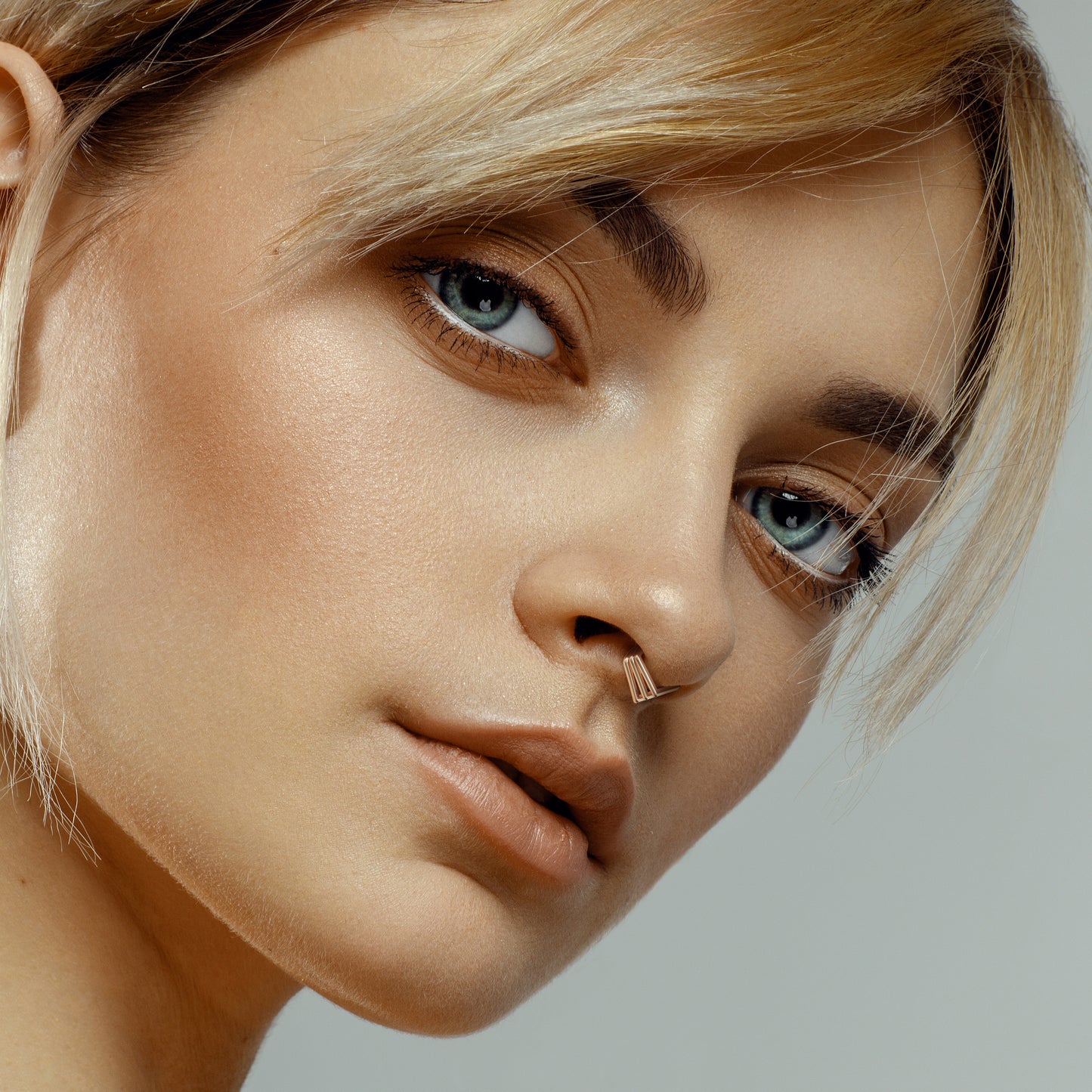 Solid Gold Stacked V Shape Clicker Hoop