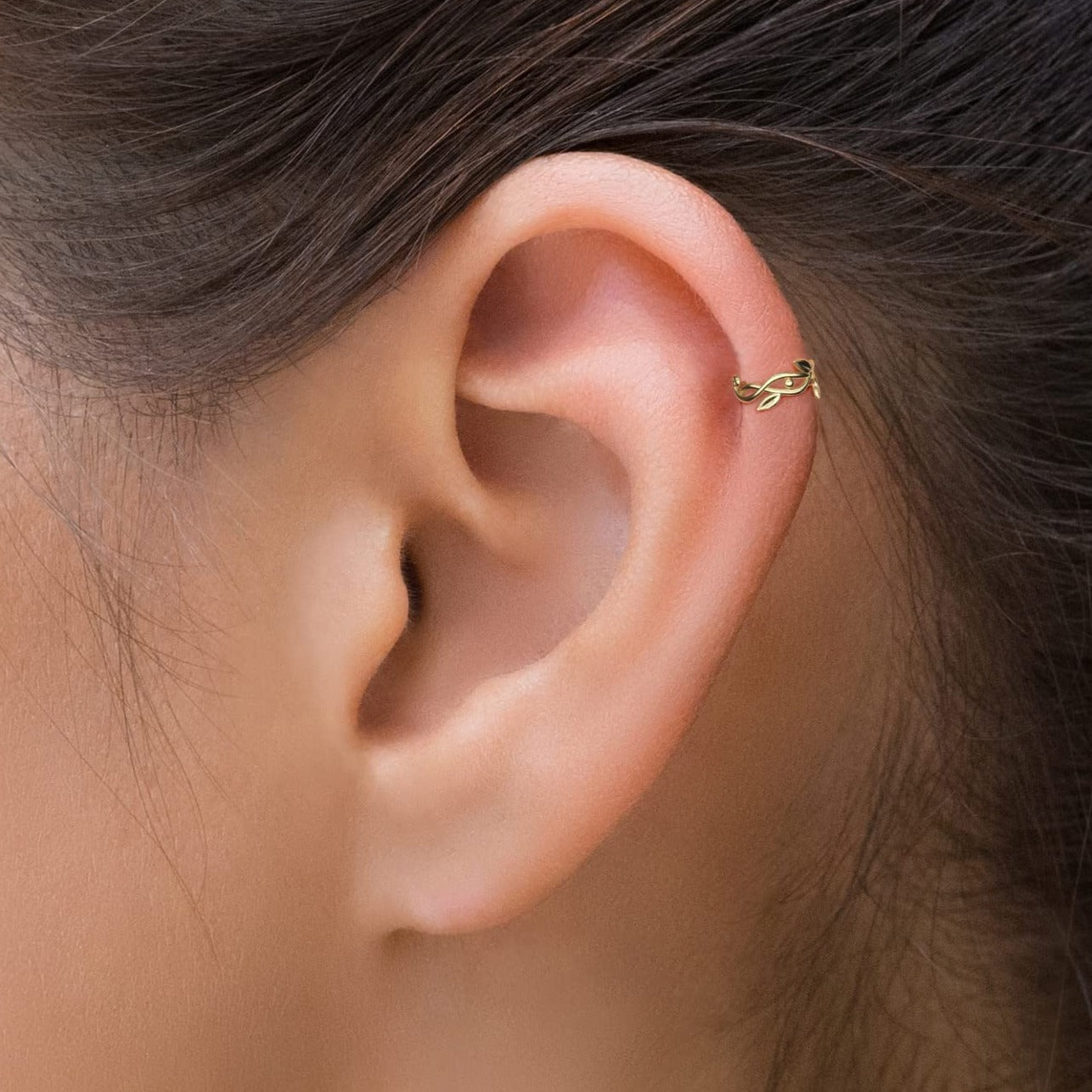 Solid Gold Unique Leaf Seamless Hoop