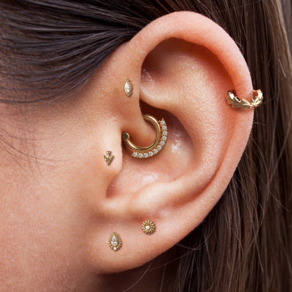 14K Gold Diamond Camellia Bloom Threadless End